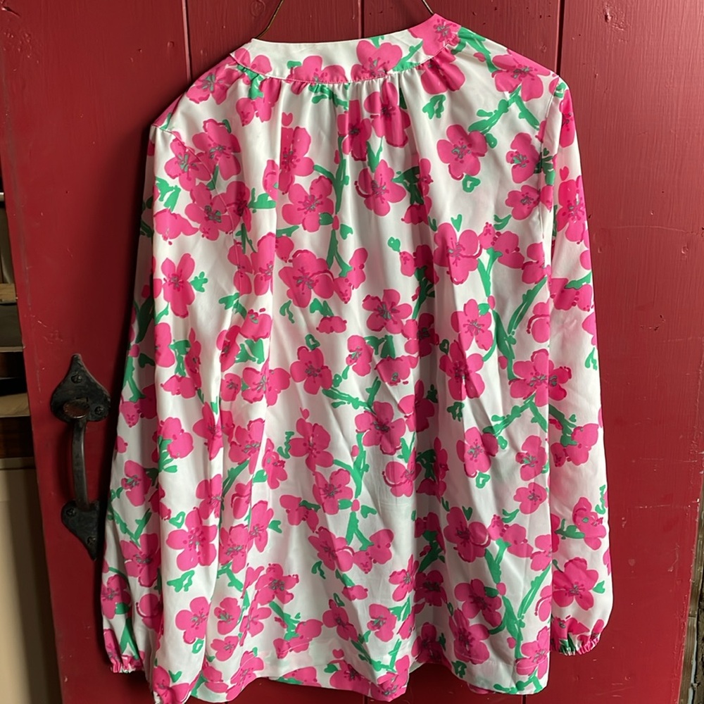 Lilly Pulitzer Alima Top Blouse Flowers and Trees M - Picture 5 of 5